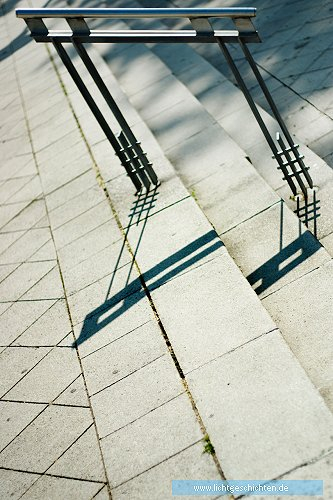 photo abstrakt geländer schatten architektur linien diagonal monochrom 