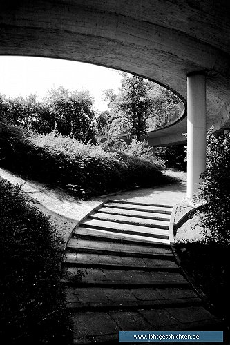 photo beton monochrom säule treppe themen schwarz weiss 