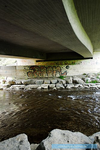 photo _ ansichten beton brücke graffiti architektur fluss 